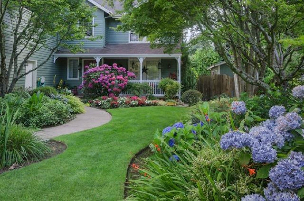 Reasons to Hire Residential Landscaping Companies Near Me